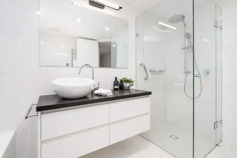 rénovation salle de bain à Laval - image 4